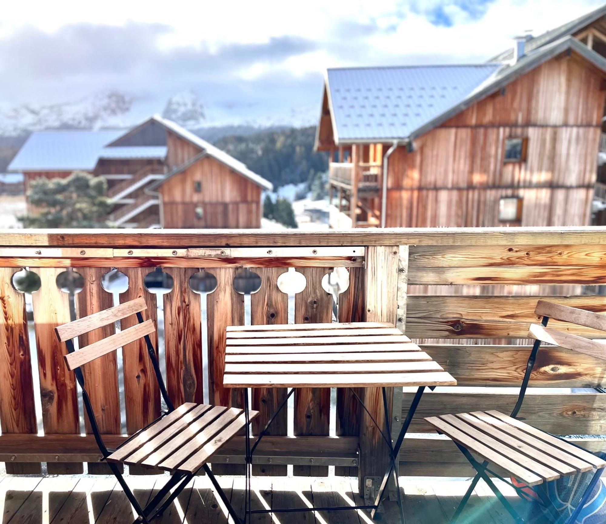 Appartement Chalets Du Super D เลอเดโวลุย ภายนอก รูปภาพ