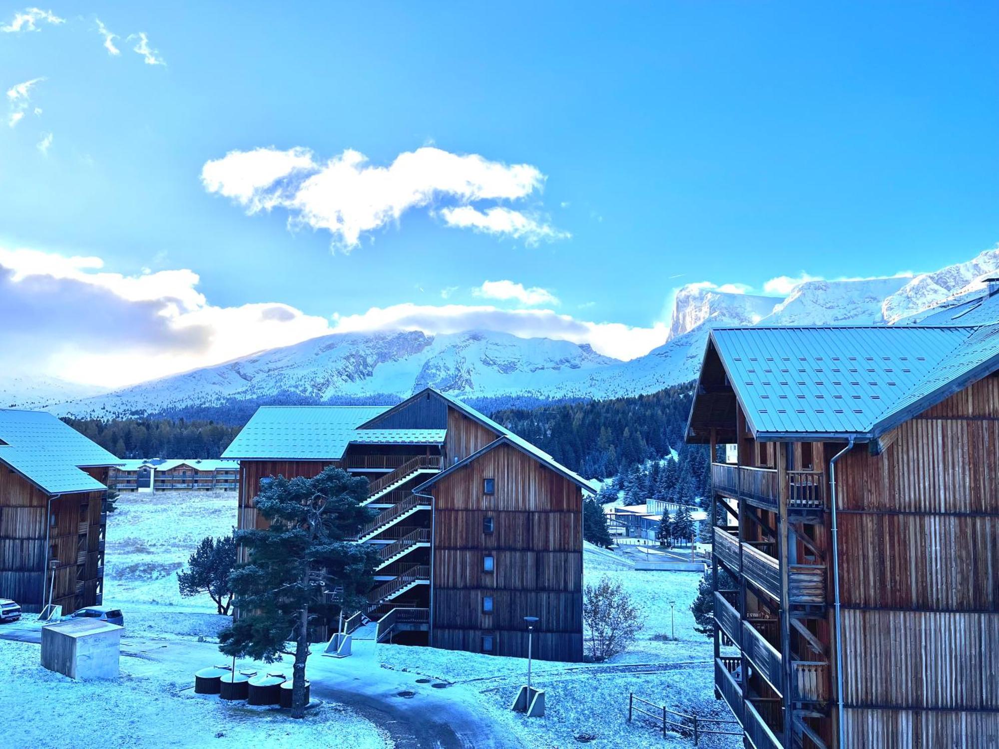 Appartement Chalets Du Super D เลอเดโวลุย ภายนอก รูปภาพ
